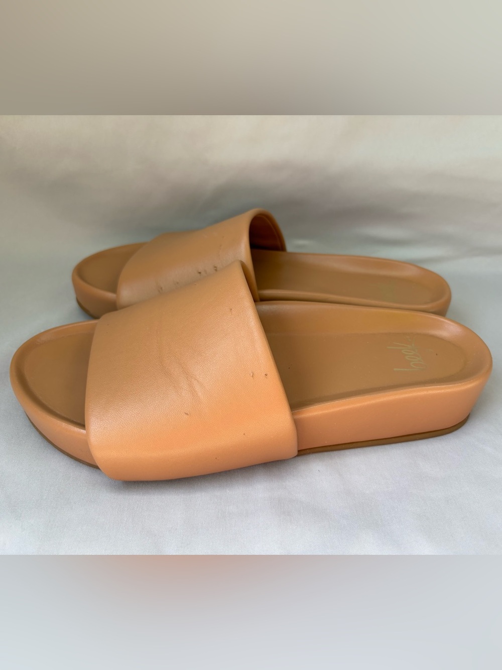 beek Women's Camel Slide Sandals Size 9 - Picture 4 of 11